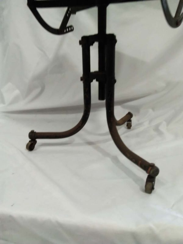 lot 889 industrial metal framed factory swivel adjustable chair - Image 2