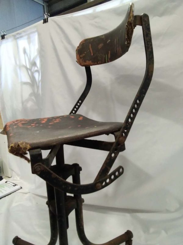 lot 889 industrial metal framed factory swivel adjustable chair - Image 6