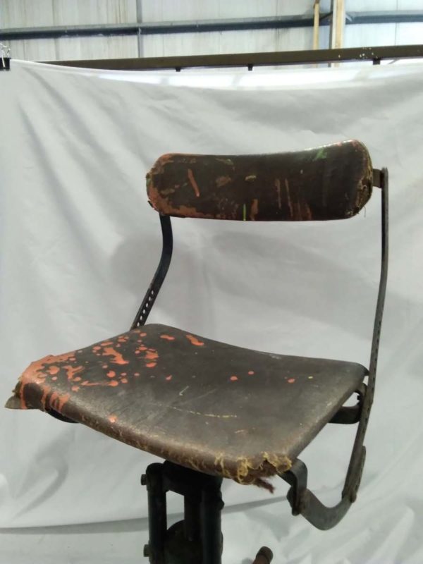 lot 889 industrial metal framed factory swivel adjustable chair - Image 5