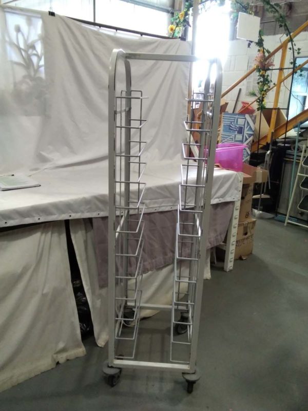 lot 890 mobile café / restaurant tray rack - Image 3