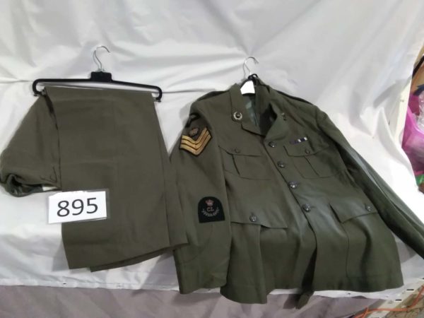 lot 895 parachute regiment uniform jacket & trousers