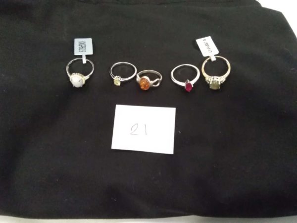 lot 021 5 x sterling silver rings