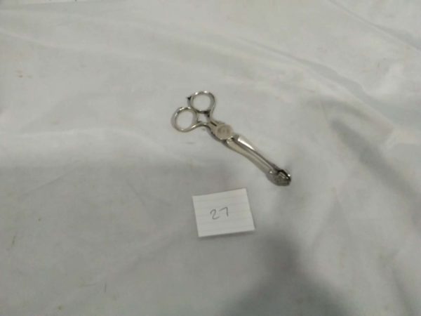 lot 027 antique sterling silver Georgian sugar nips / tongs - Image 2