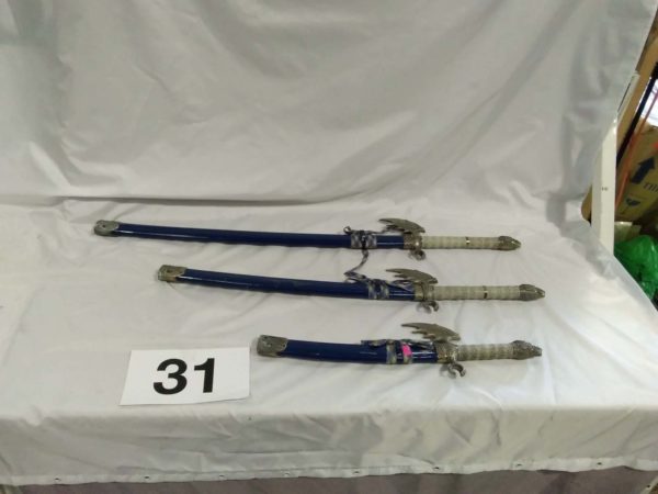 lot 031 3 replica samurai swords with dragon heads