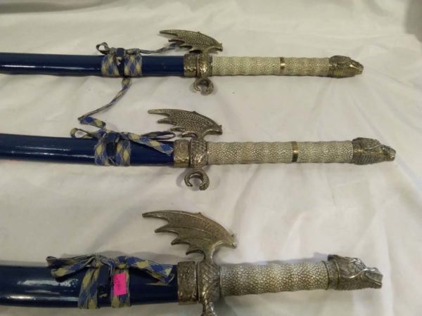 lot 031 3 replica samurai swords with dragon heads - Image 10