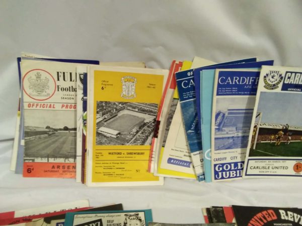 lot 039 60+ football programmes from the 1960’s wide range of clubs inc welsh interest - Image 2