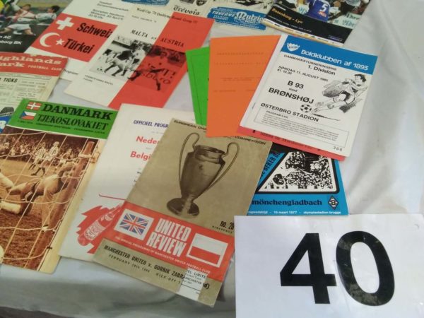 lot 040 25+ foreign football programmes inc international & club fixtures 1960’s onwards - Image 3