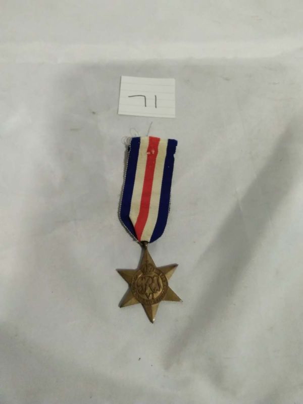 lot 071 French & Germany Star medal