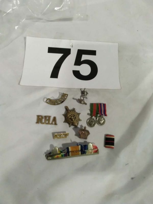 lot 075 various military uniform badges, miniature medal etc