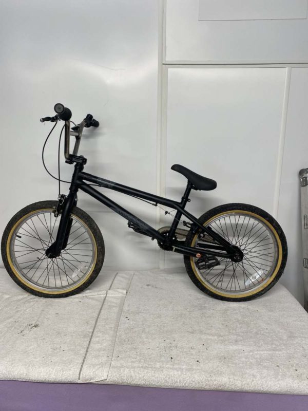 BM006-VOO DOO BMX STYLE BIKE-COLLECTION FFORESTFACH