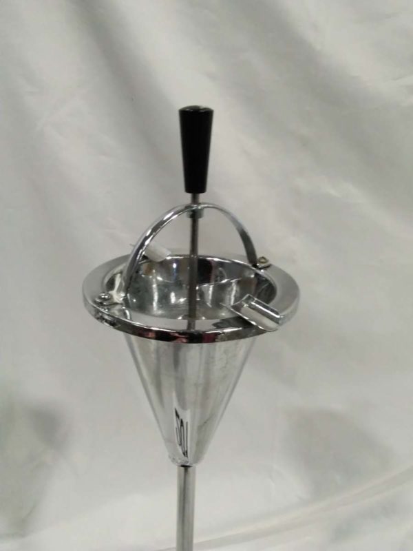 lot 201 vintage 1960’s extendable steel ashtray - Image 2