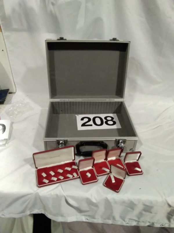 lot 208 empty sovreign cases & metal coin / carry box