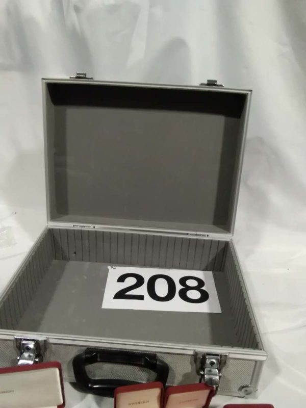 lot 208 empty sovreign cases & metal coin / carry box - Image 3