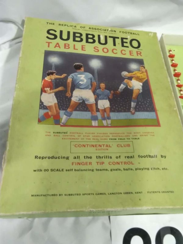 lot 221 Subbuteo table soccer boxed ( damaged goal) - Image 2