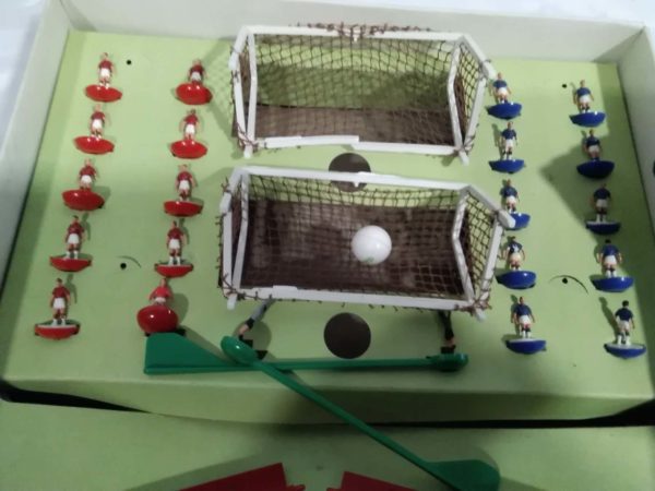 lot 221 Subbuteo table soccer boxed ( damaged goal) - Image 4