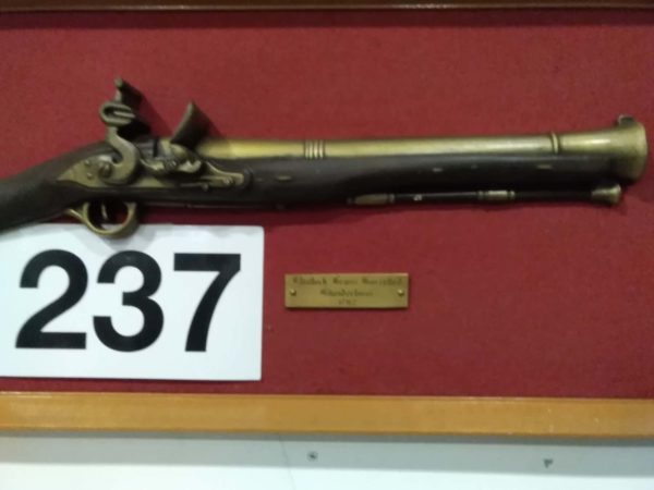 lot 237 flintlock brass barrelled blunderbuss wall hanging - Image 4