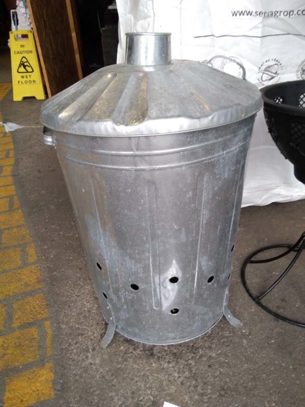 lot 250 garden fire bin & tiered planter - Image 2