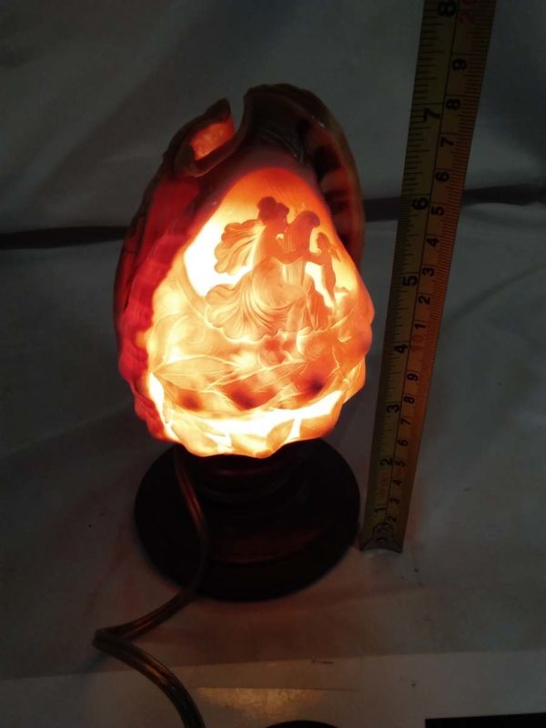 lot 265 hand carved conch shell table lamp - Image 5