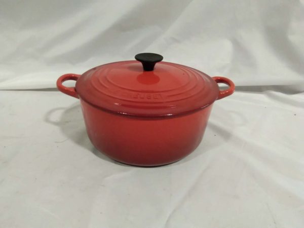 lot 283 Le Crueset red casserole dish with lid - Image 2