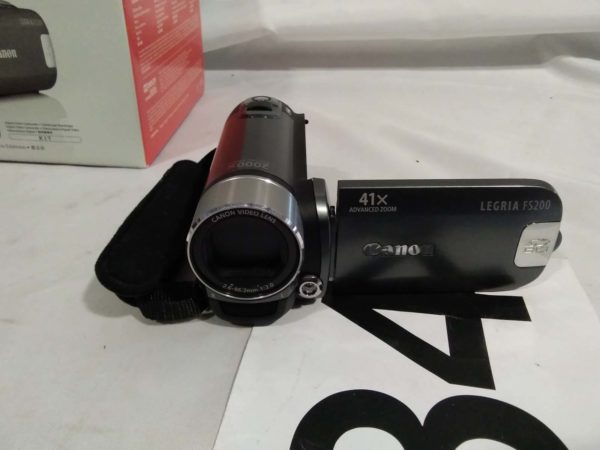 lot 284 Canon legria FS200 camcorder c/w book, leads, cast, etc. (no charger) - Image 4