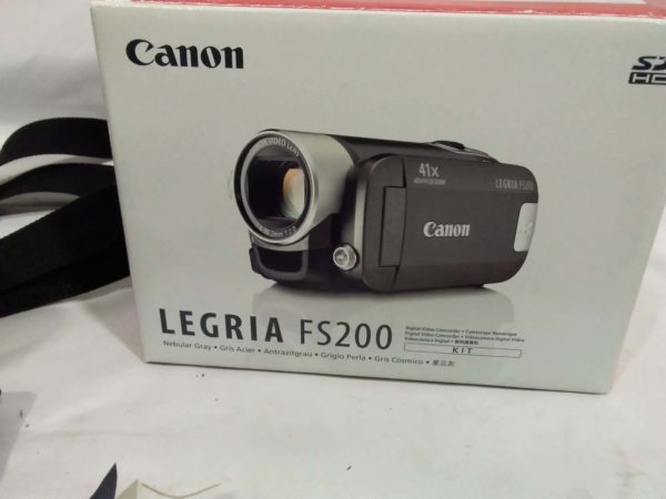 lot 284 Canon legria FS200 camcorder c/w book, leads, cast, etc. (no charger) - Image 3