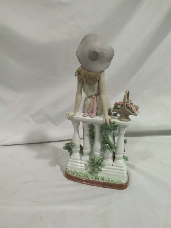 lot 289 large Lladro figure 5378 ‘Time for Reflection’ - Image 5