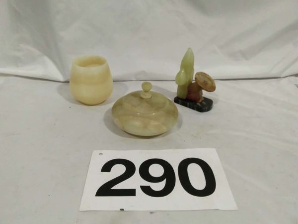 lot 290 3 items of onyx / alabaster