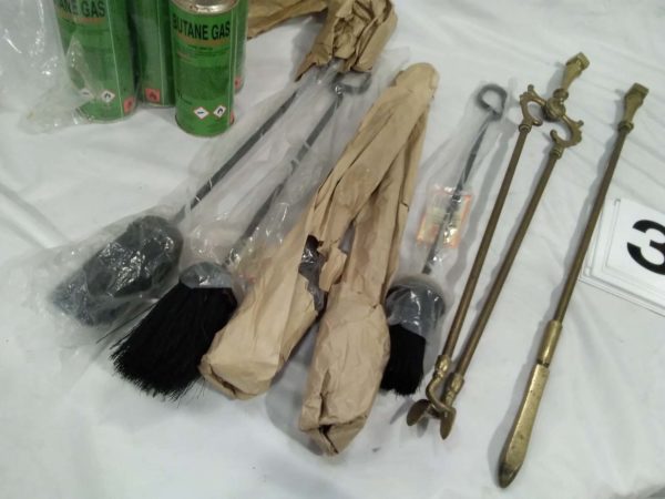 lot 383 companion brushes & butane gas - Image 8