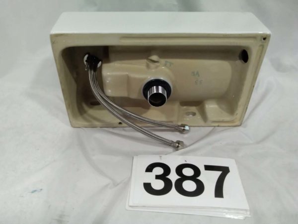 lot 387 sink with tap - Image 3