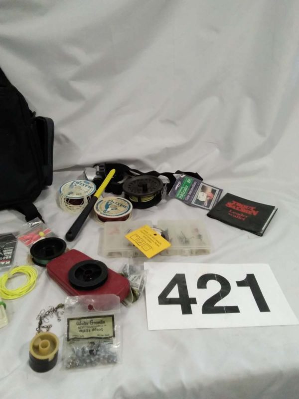 lot 421 Ron Thompson fishing bag & contents inc  fly reel, flies - Image 3