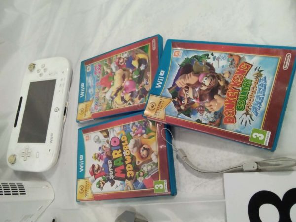 lot 428 Wii & games ( not tested) - Image 2