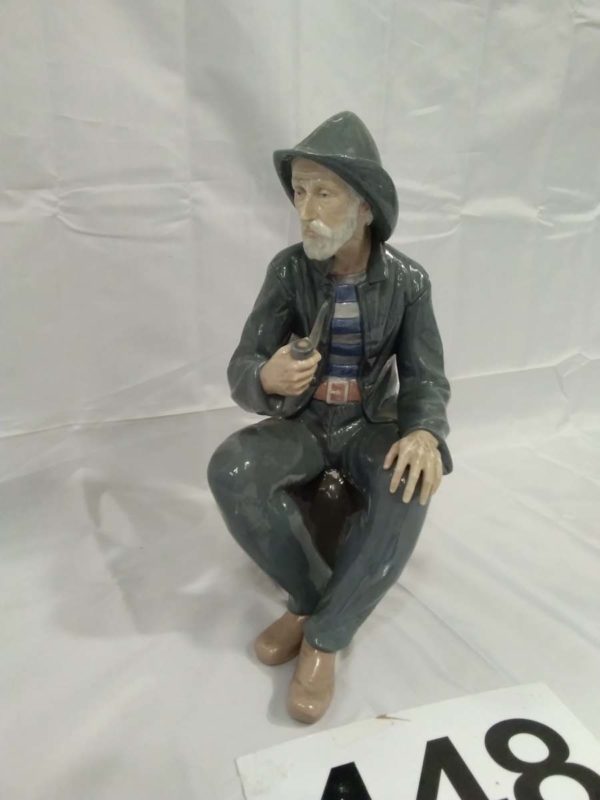 lot 4482 large Nao fisherman figurine - Image 2