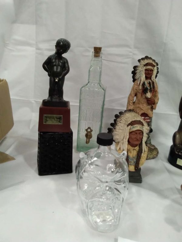 lot 452 decanters, ornaments, etc. - Image 6