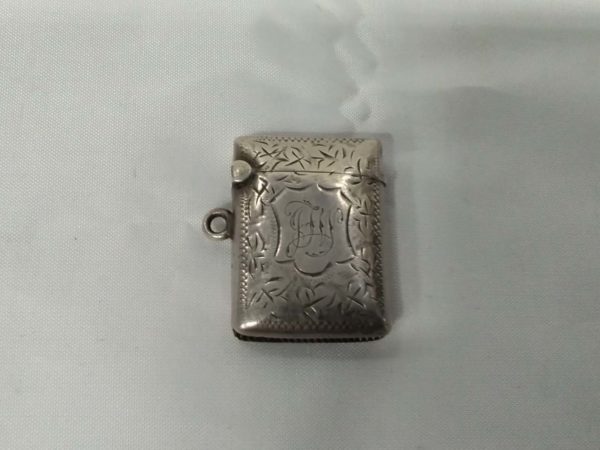 lot 473 antique engraved sterling silver vesta match safe - Image 2