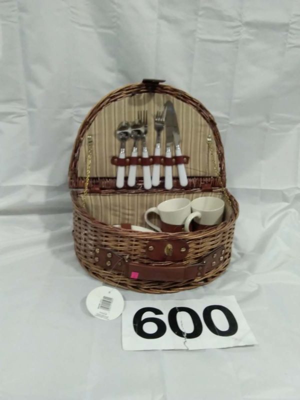 lot 600 picnic basket for 2 people & contents