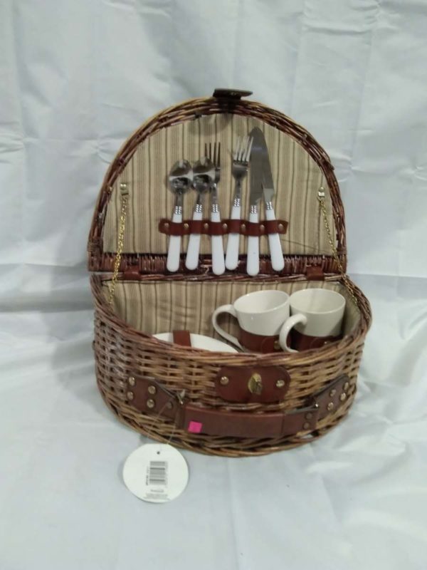 lot 600 picnic basket for 2 people & contents - Image 2