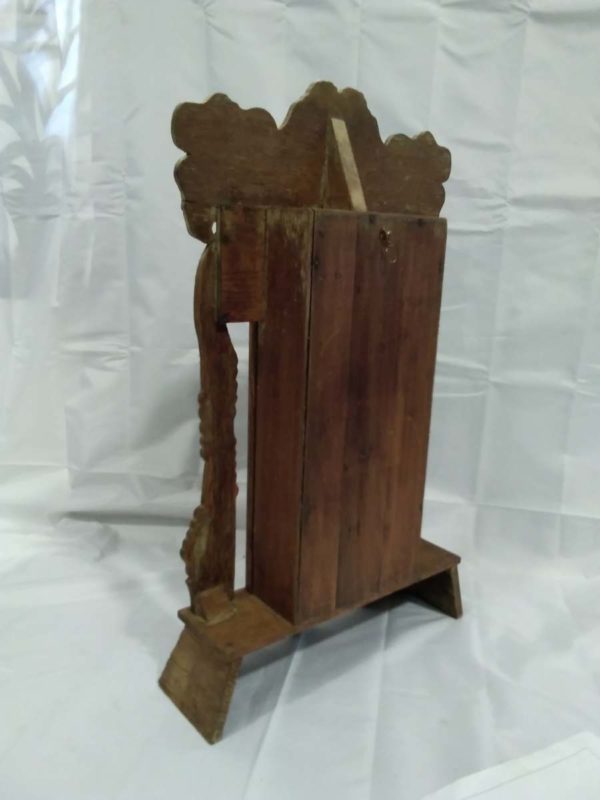 lot 606 American Gingerbread clock ( needs Attention) - Image 3