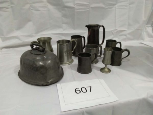 lot 607 qty pewter tankards & lid