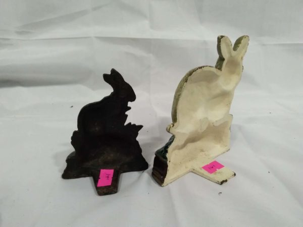 lot 609 2 cast iron Rabit door stops - Image 2