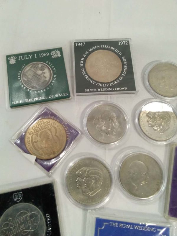 lot 617 Commemorative coins - Image 2