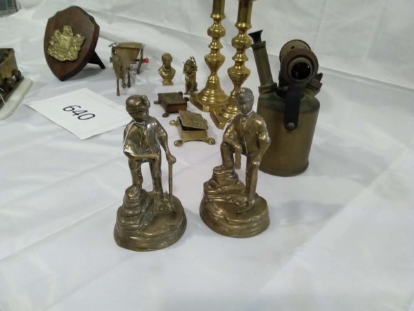 lot 640 quantity of brass items - Image 2