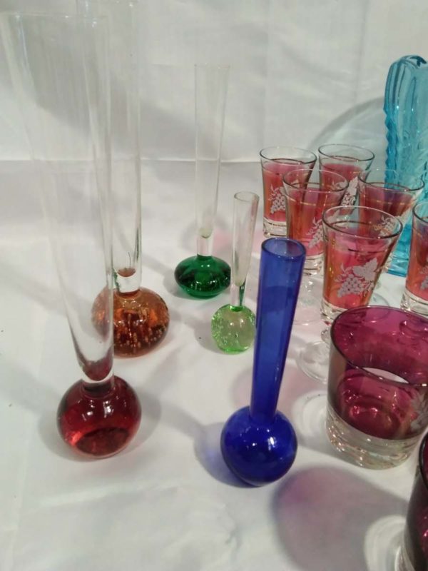 lot 643 vintage glass ware & bubble vases - Image 4