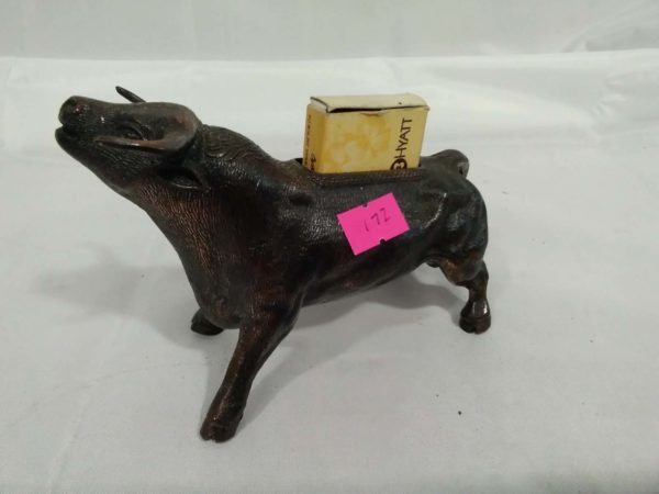 lot 856 metal bull match box holder - Image 4