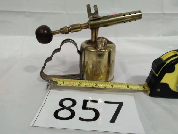 lot 857 1940’s petrol engine starter/heater - Image 3