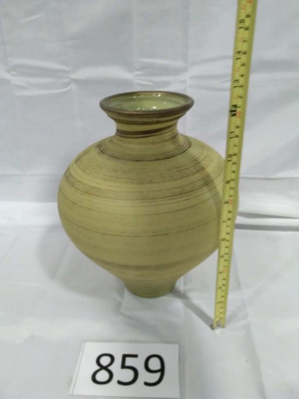 lot 859 large yellow glass vase - Image 3