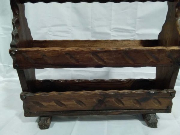 lot 862 retro Mexican carved wooden magazine rack - Image 3