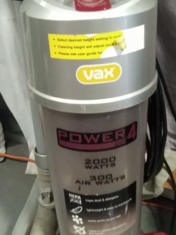 lot 023 2 x Vax vacuum cleaners - Image 6