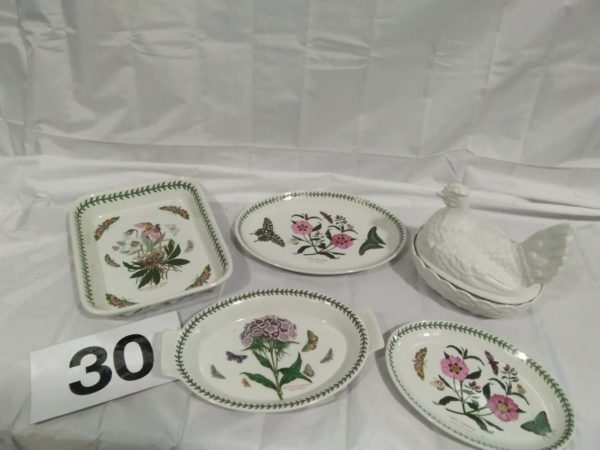 lot 030 collection of Portmeirion dishes & hen on nest