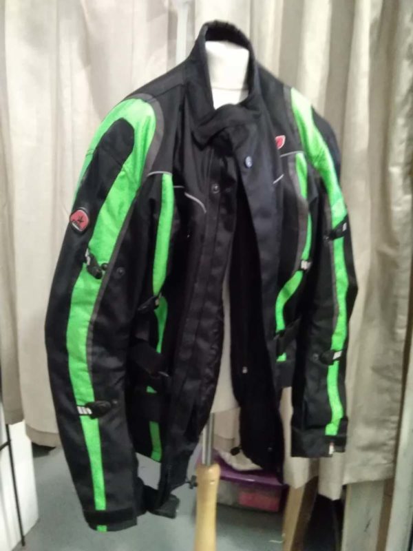 lot 033 gents biker jacket, leather j acket & hi viz jacket - Image 2