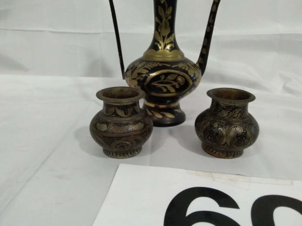 lot 060 decorative Arabian style coffee pot & 2 vases - Image 2